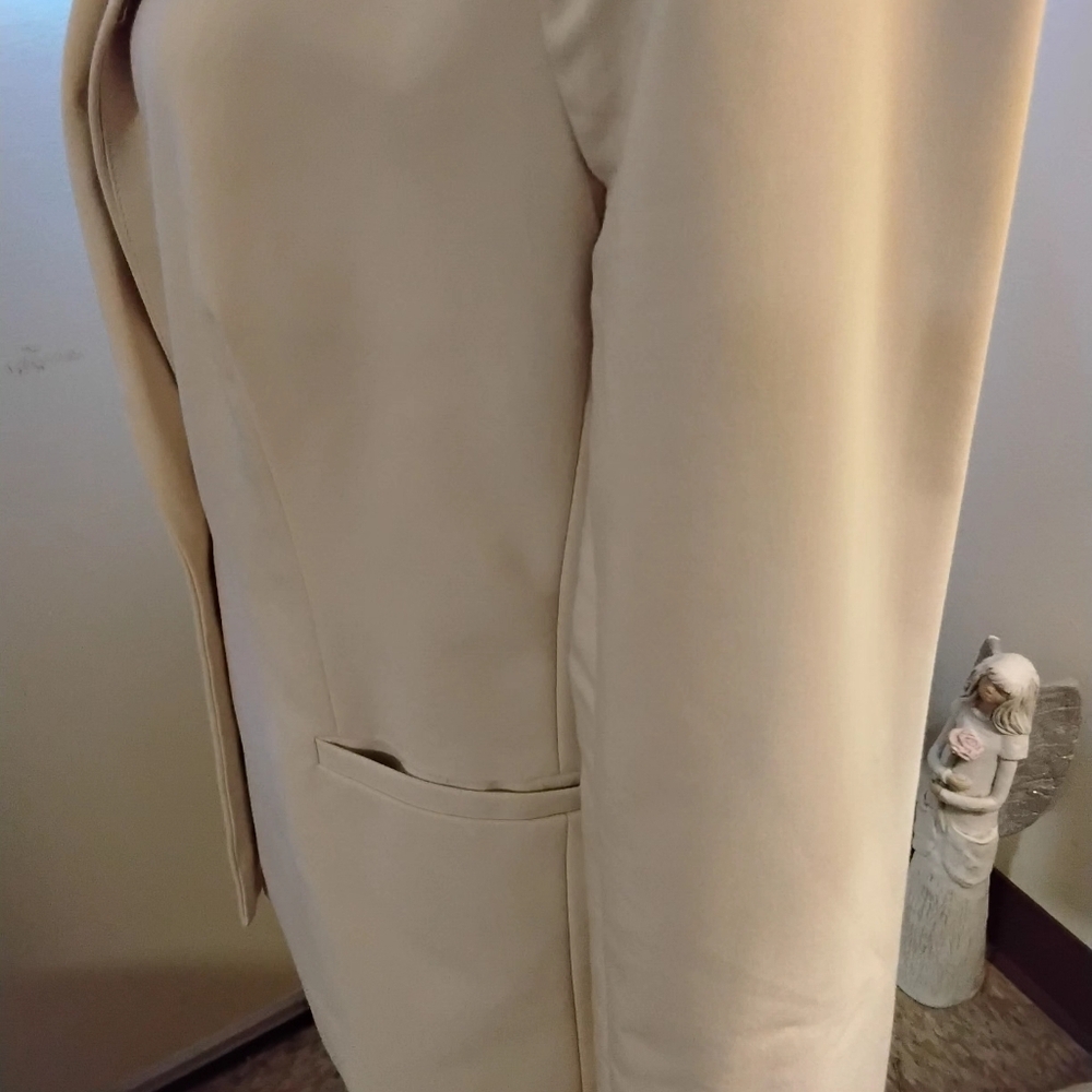 Philosophy Cream Single-Button Blazer - Picture 10 of 13